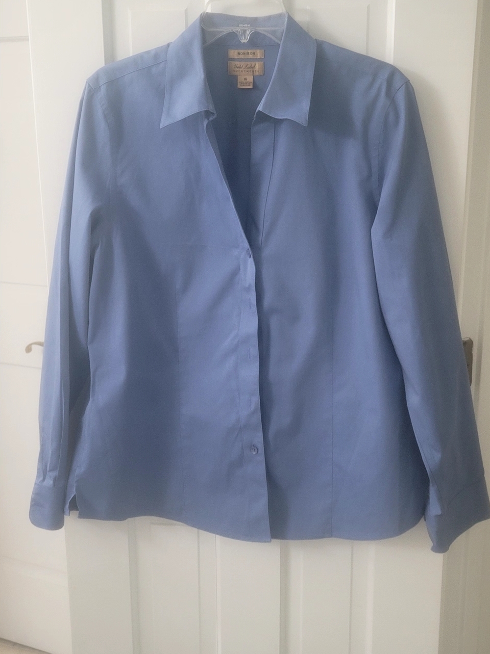 Gold Label Investments Classic Button-Down Shirt in Periwinkle Blue